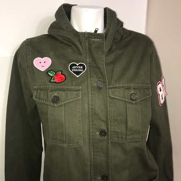 Forever 21 Retro Patch Camo Light Cargo Jacket - Picture 3 of 9